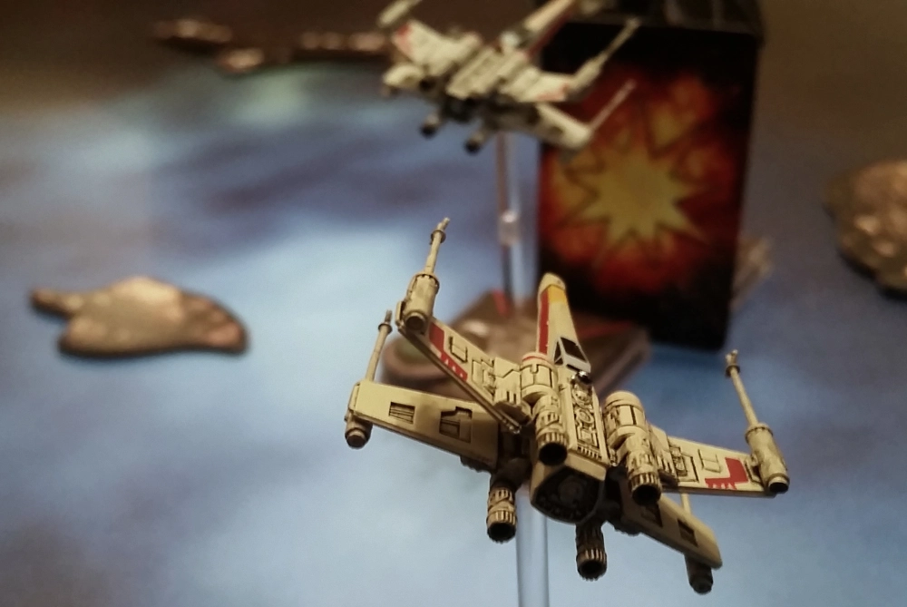 Magnetized X-Wing Red 4 repaint Heroes of the Aturi Cluster